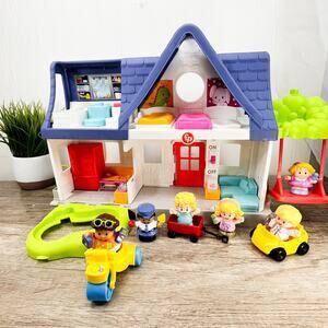 Fisher-Price Little People Friends Together Play House Playset + 6 Figures Works